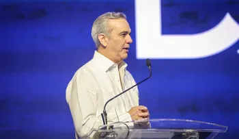 Presidente Abinader agradece a agentes de viajes y turoperadores por lealtad y fidelidad al traer turistas a RD