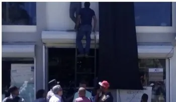 Ingeniero se â??crucificaâ? ante elevado de Cienfuegos