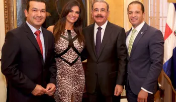 Presentadora Bárbara Bermudo visita al presidente Medina