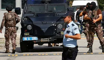 Turquía: Dos terroristas se suicidan durante una operación policial en Ankara
