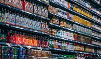 Tomar dos bebidas light al día aumenta riesgo de ataque cardíaco