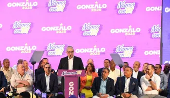 Equipo de Gonzalo Castillo denuncia ataque con bombas lacrimógenas en el Club de Mayoristas