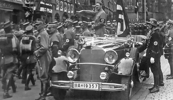 La historia detrás del "diabólico Mercedes", la limusina personal de Adolf Hitler
