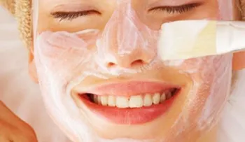 6 mascarillas exfoliantes con ingredientes caseros