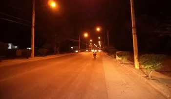 Edesur ilumina sectores en Barahona