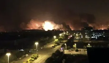 13 muertos tras explosión en puerto de China 