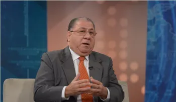 Ministro de Trabajo tomará hoy una decisión sobre el aumento salarial 