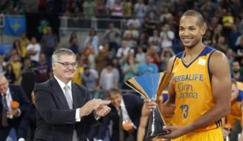 La Copa del Rey con presencia latinoamericana; Eulis Báez de RD juega con Herbalife