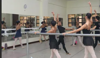Proyecto Marianne impulsa formación de ballet clásico con Julien Guérin