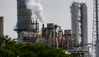 Comisario europeo de Energía advierte sobre crisis de precios por la guerra en Irán y pide reducir el consumo