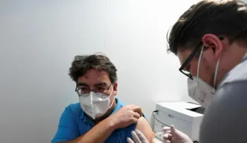  Las vacunas Pfizer o Moderna contra el Covid-19 no tienen un impacto negativo en la fertilidad de los hombres