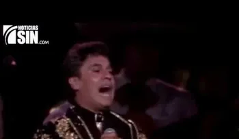 Latinoamérica continúa llorando la muerte de Juan Gabriel