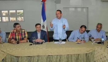 Buscan medidas para salir de veda a frutas y vegetales impuesta por EU