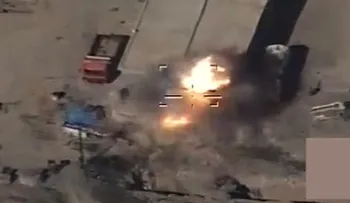 Un VIDEO de final inesperado: Un ataque hace que varios yihadistas del Estado Islámico vuelen