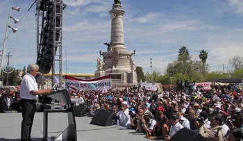 López Obrador, el candidato puntero en México, envía un mensaje a Trump sobre el muro