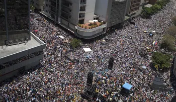 Claves para entender las megamarchas del oficialismo y la oposición en Venezuela
