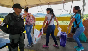 Maduro reabre la frontera 12 horas, y los venezolanos la cruzan para adquirir alimentos y medicinas