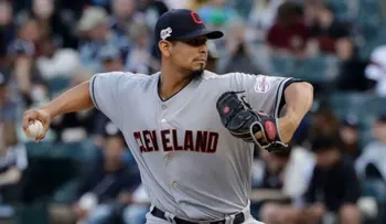 Lanzador venezolano Carlos Carrasco revela que padece de leucemia