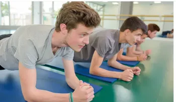 Actividad física mejora disciplina y rendimiento escolar en adolescentes