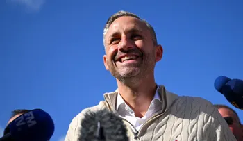 AfD arrasa en elecciones de Alta Sajonia con 44% de votos según sondeos a pie de urna