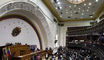 Consejo Nacional Electoral: la oposición venezolana obtiene 110 curules; el oficialismo 55