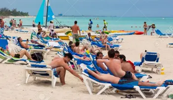 Cuba busca mejorar precaria economía; espera 3.5 millones de turistas en el 2016 