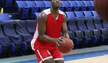 Leones extienden racha ganadora