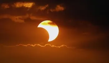 Increíble eclipse solar 20 de marzo 2015 (Video)