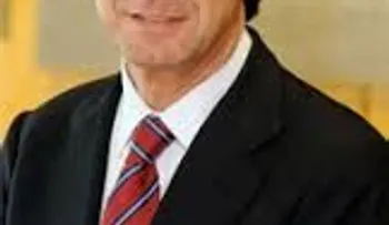 Ministro de Turismo de España pasa sus vacaciones en R.D.