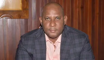 Dicen que regidor Faustino Ávila (Negro Tongolo) enviaba drogas en lanchas rápidas a PR; ordenan su arresto
