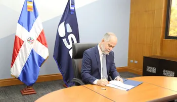 Superintendencia de Bancos firma acuerdo para fortalecer la supervisión de entidades de intermediación financiera y cambiaria