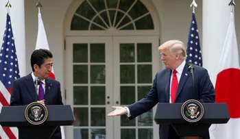 Trump amenaza en forma sarcástica con enviar "25 millones de mexicanos" a Japón