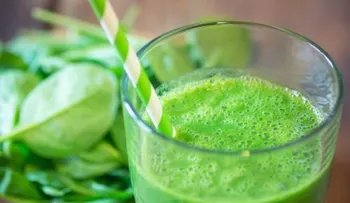 5 jugos naturales para aliviar las úlceras gástricas