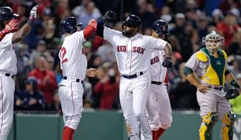 Ortiz se convierte en el latino con más dobles en la historia de MLB
