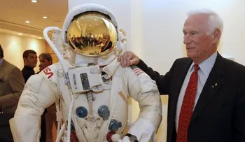 Murió Gene Cernan, el último hombre que pisó la Luna