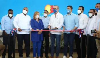 Presidente Abinader entrega obras viales en Constanza y Jarabacoa con una inversión de más RD$300 millones