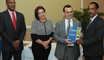 Agricultura pone manuales para análisis de riesgos de plagas
