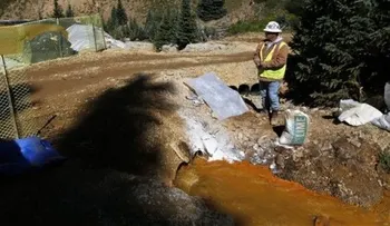 Detienen labores en 10 minas EEUU tras derrame