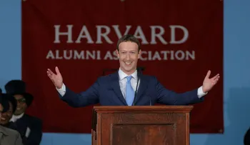 El día que Mark Zuckerberg tildó a los usuarios de Facebook de "malditos idiotas"