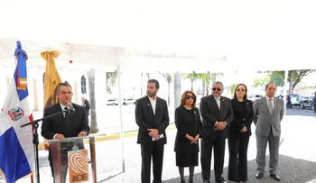 JCE rinde homenaje póstumo al primer presidente remozando panteón familiar
