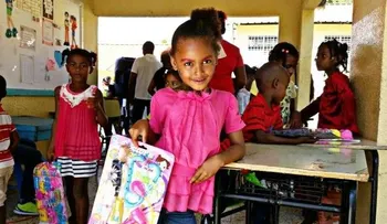 Fundación lleva regalos a niños de Sabana Grande de Boyá