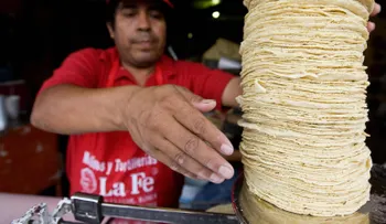 La inflación se come 32 pesos mexicanos de un salario mínimo en 4 meses