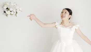 Empresa ofrece bodas sin novio
