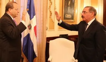 Presidente Medina juramenta a José Tomás Pérez como embajador en Washington