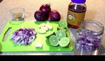 Un remedio super efectivo de cebolla: elimina tos, flema y mocos 