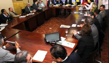 Reanudan reunión Comité Político PLD