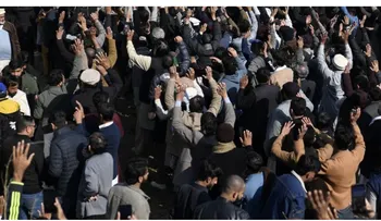 EI reivindica atentado en mezquita de Islamabad