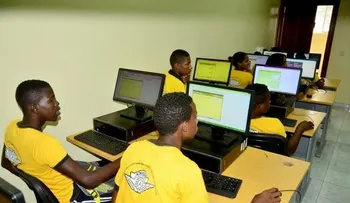 Estudiantes reciben refuerzo escolar para pruebas nacionales en los CTC