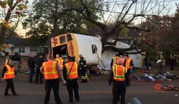 ¿Es culpable el conductor? Exceso de velocidad habría causado tragedia del bus escolar en Tennessee