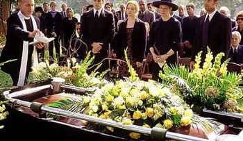 Un hombre de 90 años aparece vivo cuando preparaban su funeral